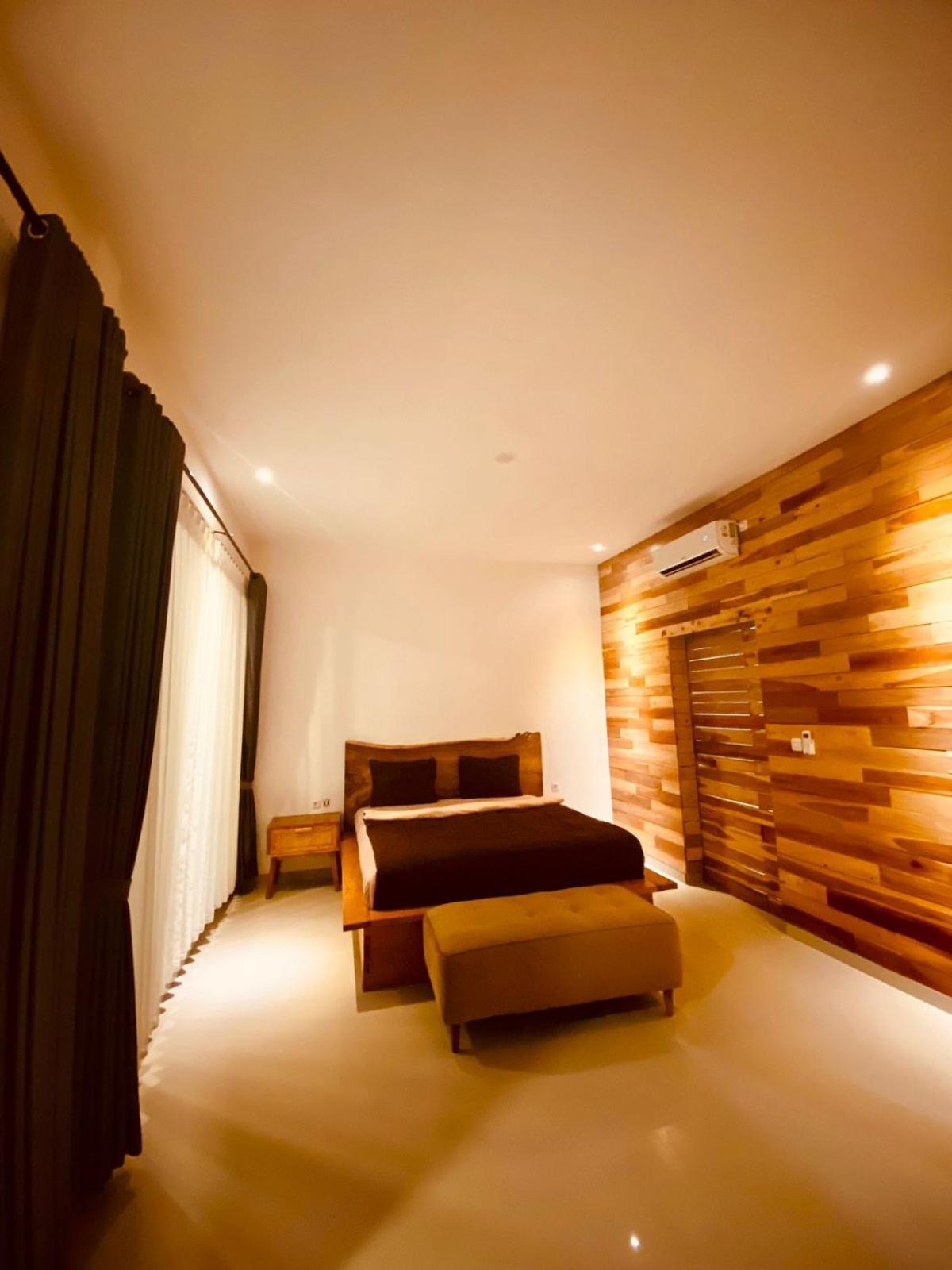 Zavana Rooms & Restaurant Tanjungkarang Екстериор снимка