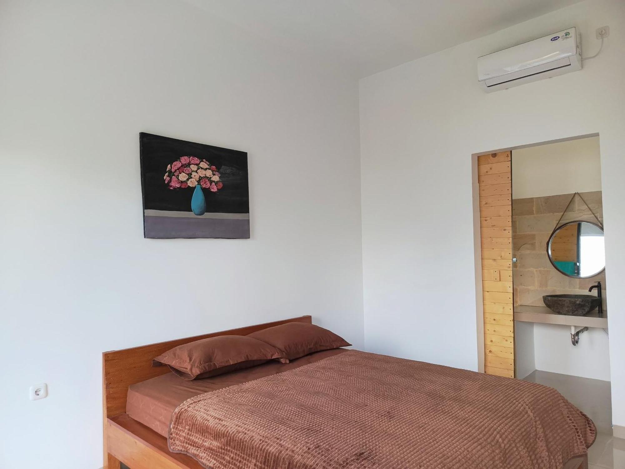 Zavana Rooms & Restaurant Tanjungkarang Екстериор снимка
